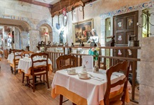 Cornell Hotel de France